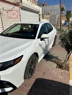 تۆیۆتا کامری